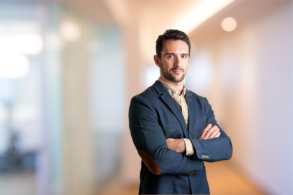 Fernando Bruno Crestani mostra como a gamificação cria experiências interativas e engaja compradores no mercado imobiliário.