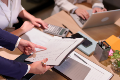 Hiperautomação e governança avançam juntas ao unir produtividade e auditoria contínua, explica a Nexdata Tecnologia LTDA.