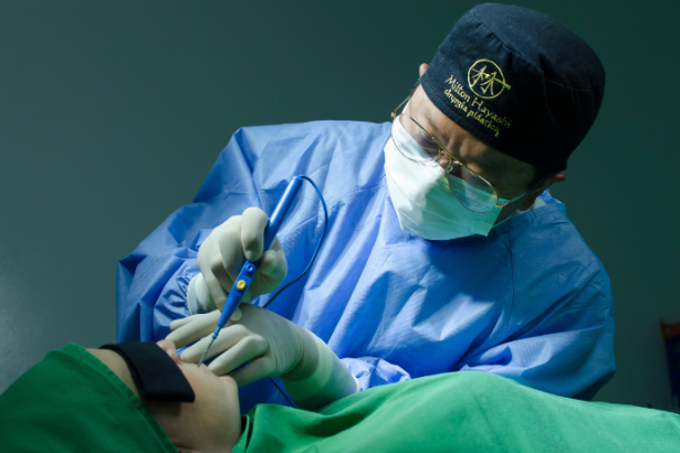 Milton Seigi Hayashi analisa as inovações na cirurgia plástica atual.