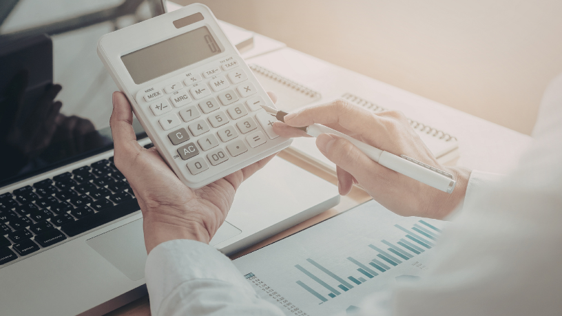 A Reforma Tributária traz impactos diretos com CBS, IBS e um novo modelo de arrecadação, e Victor Boris Santos Maciel explica como as empresas devem se preparar para essa transição.